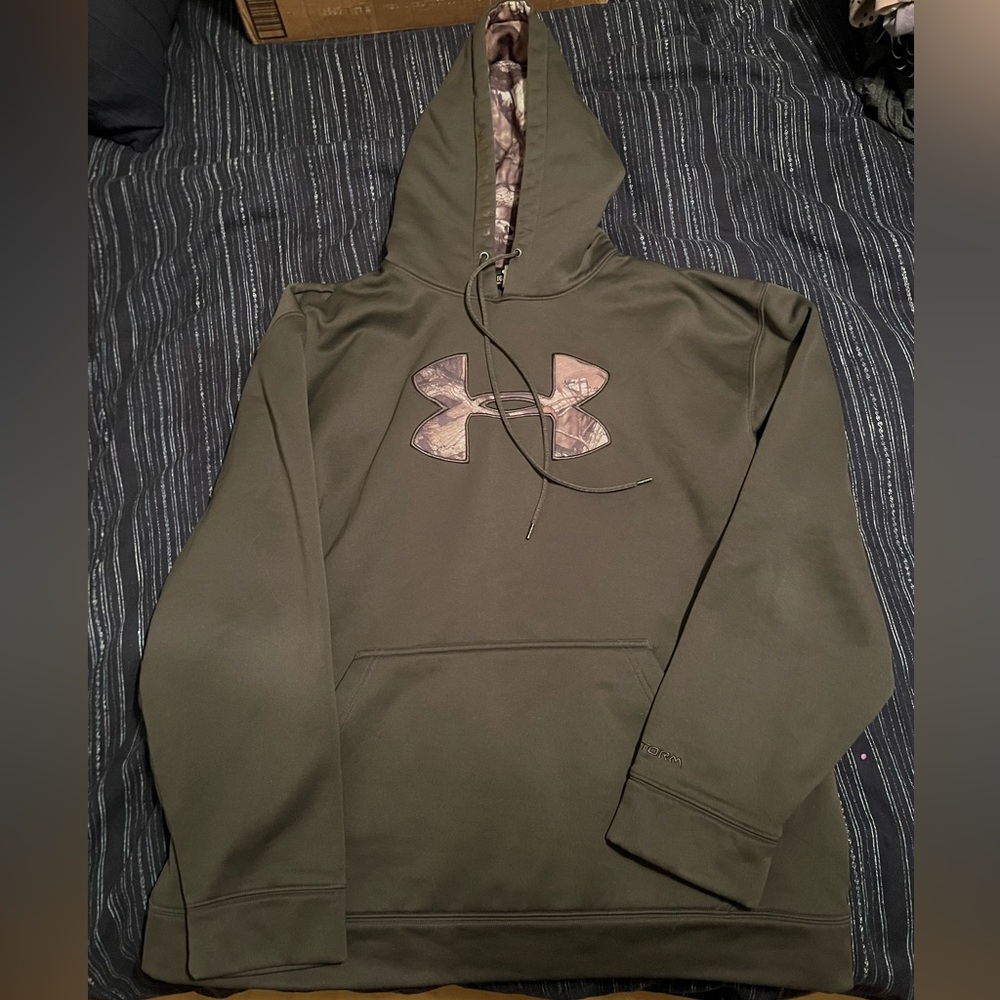 Under Armour Hoodie